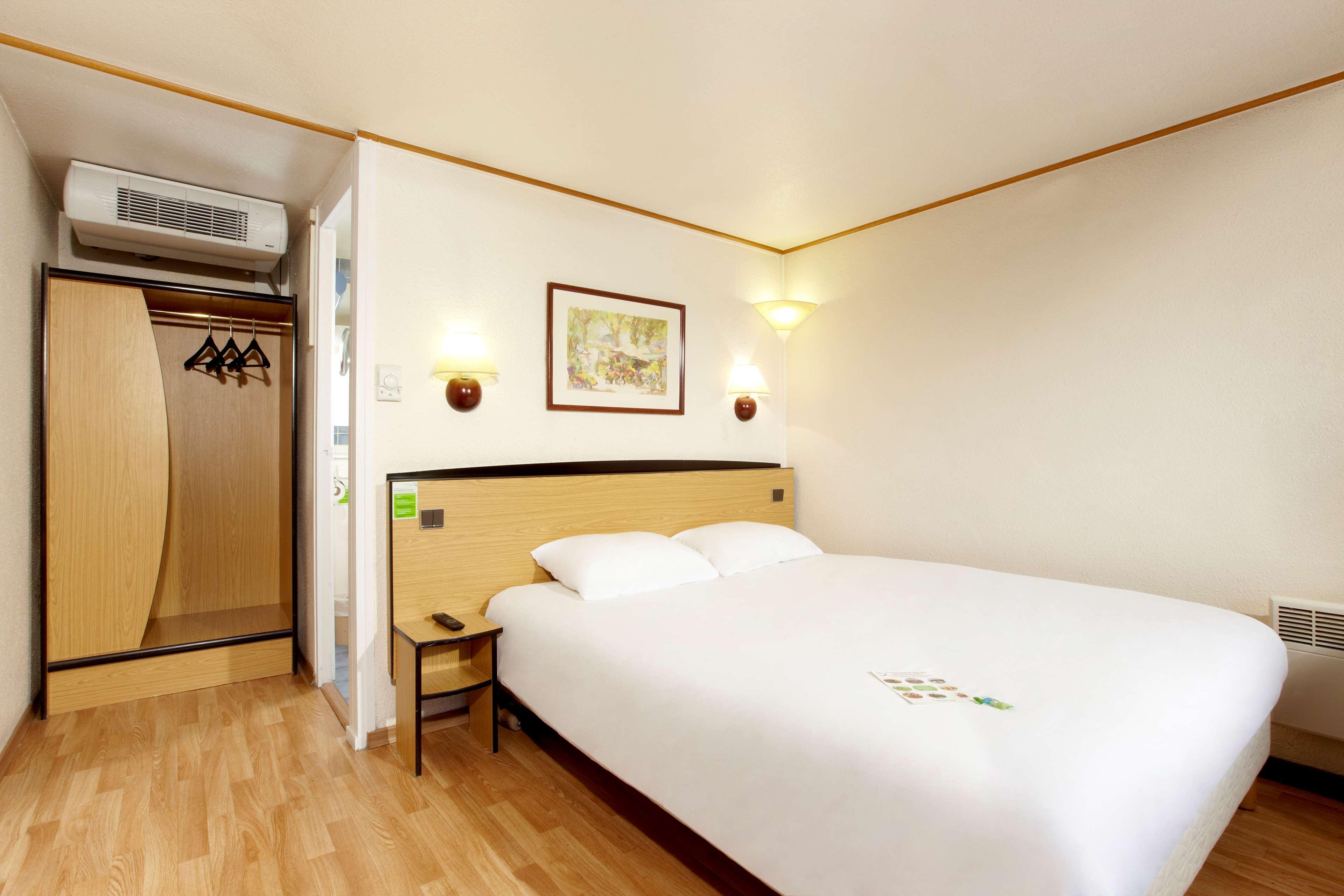 Campanile Salon-De-Provence Hotel Екстериор снимка