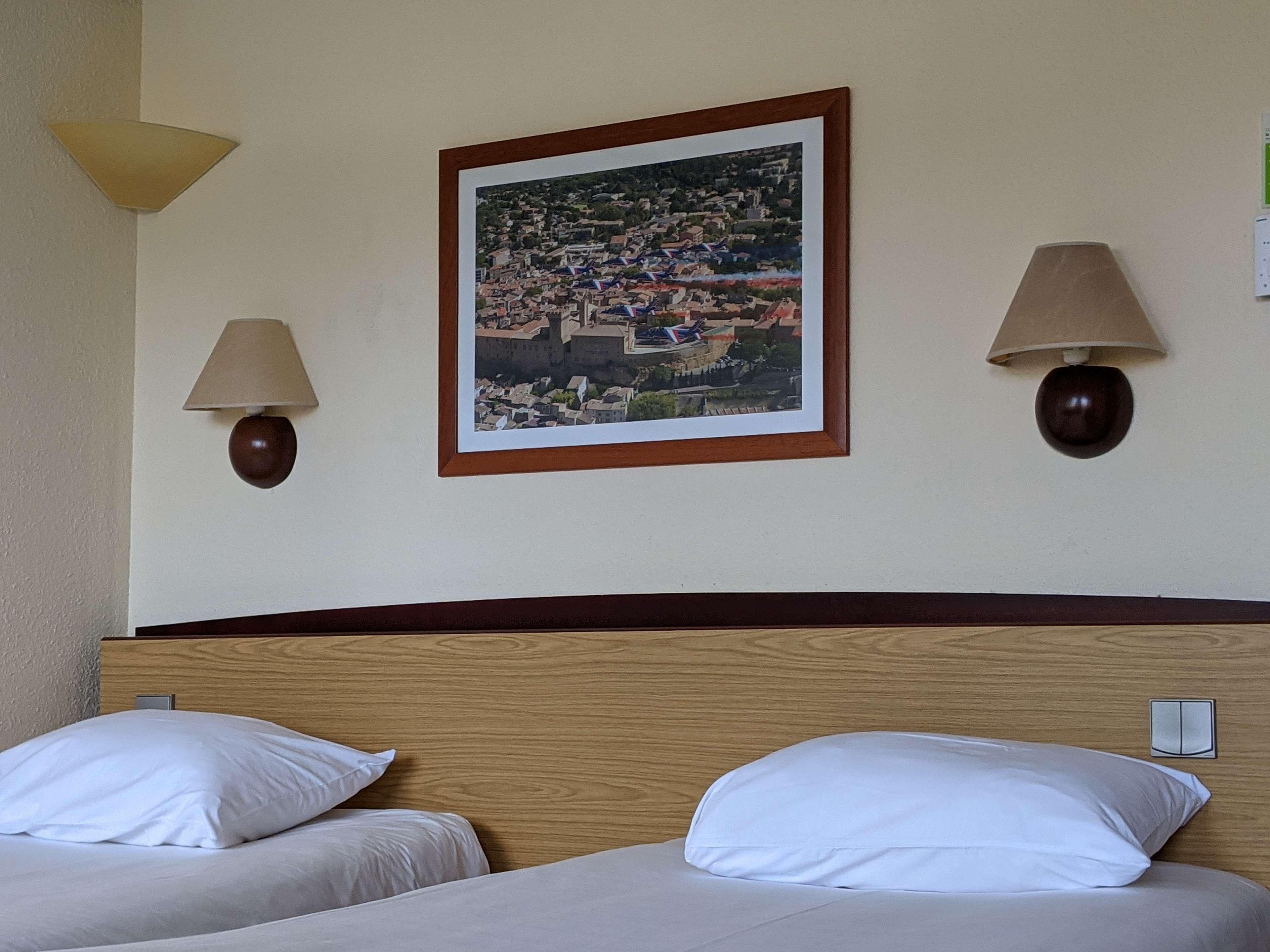 Campanile Salon-De-Provence Hotel Екстериор снимка