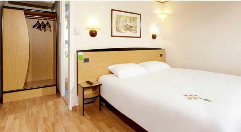 Campanile Salon-De-Provence Hotel Екстериор снимка