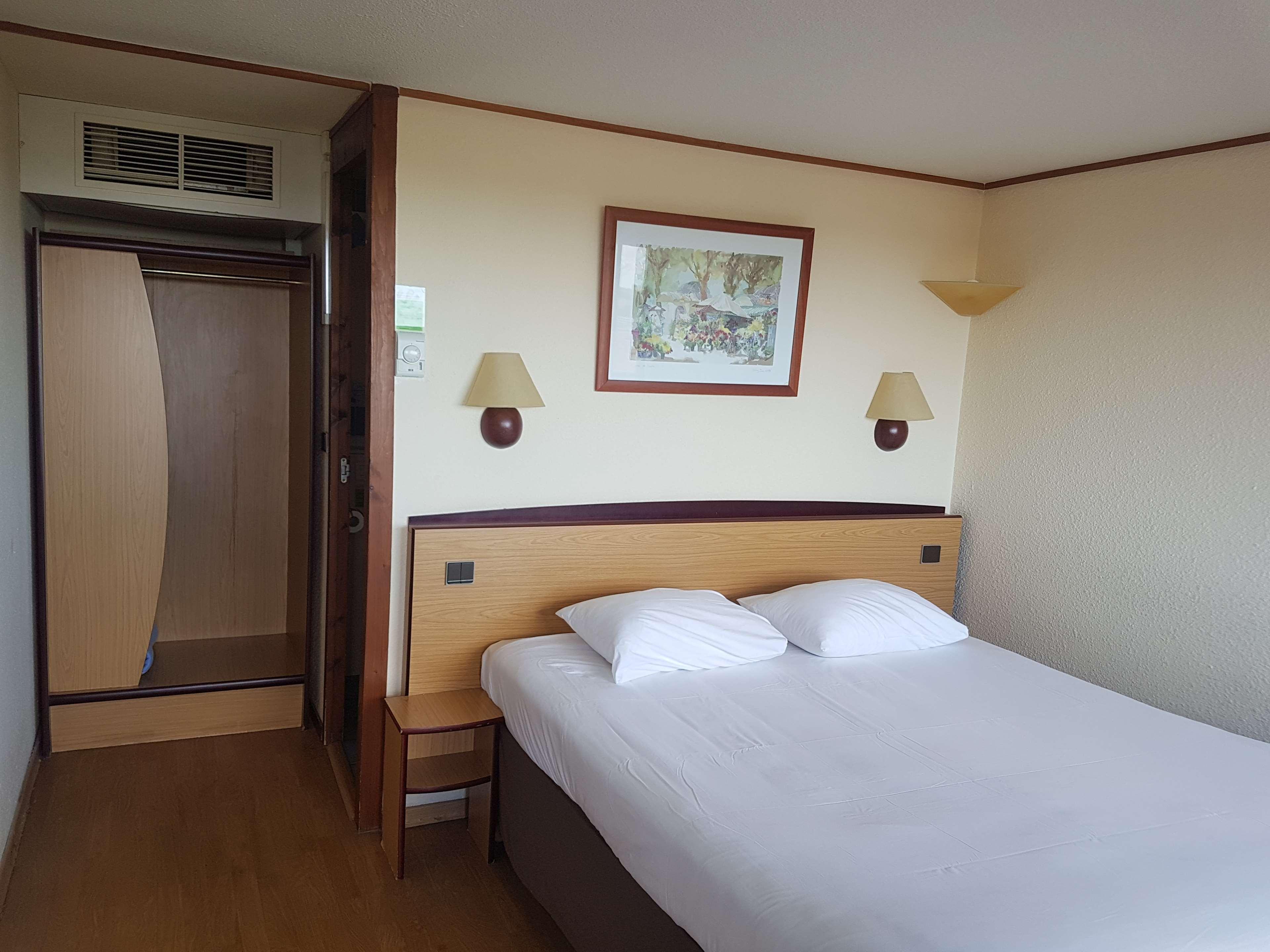 Campanile Salon-De-Provence Hotel Екстериор снимка