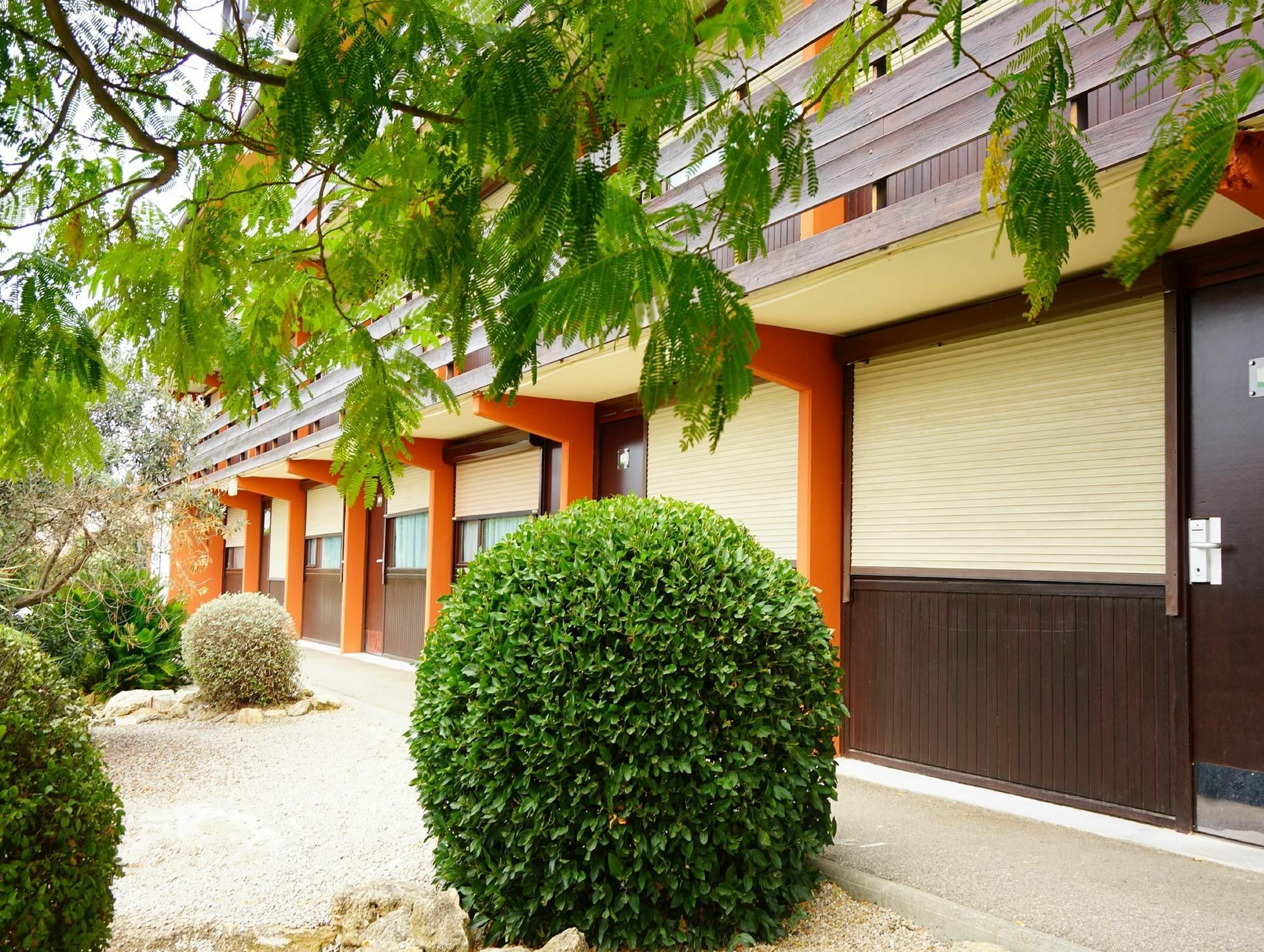 Campanile Salon-De-Provence Hotel Екстериор снимка